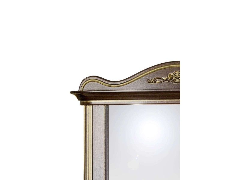Зеркало прямоугольное в деревянной раме